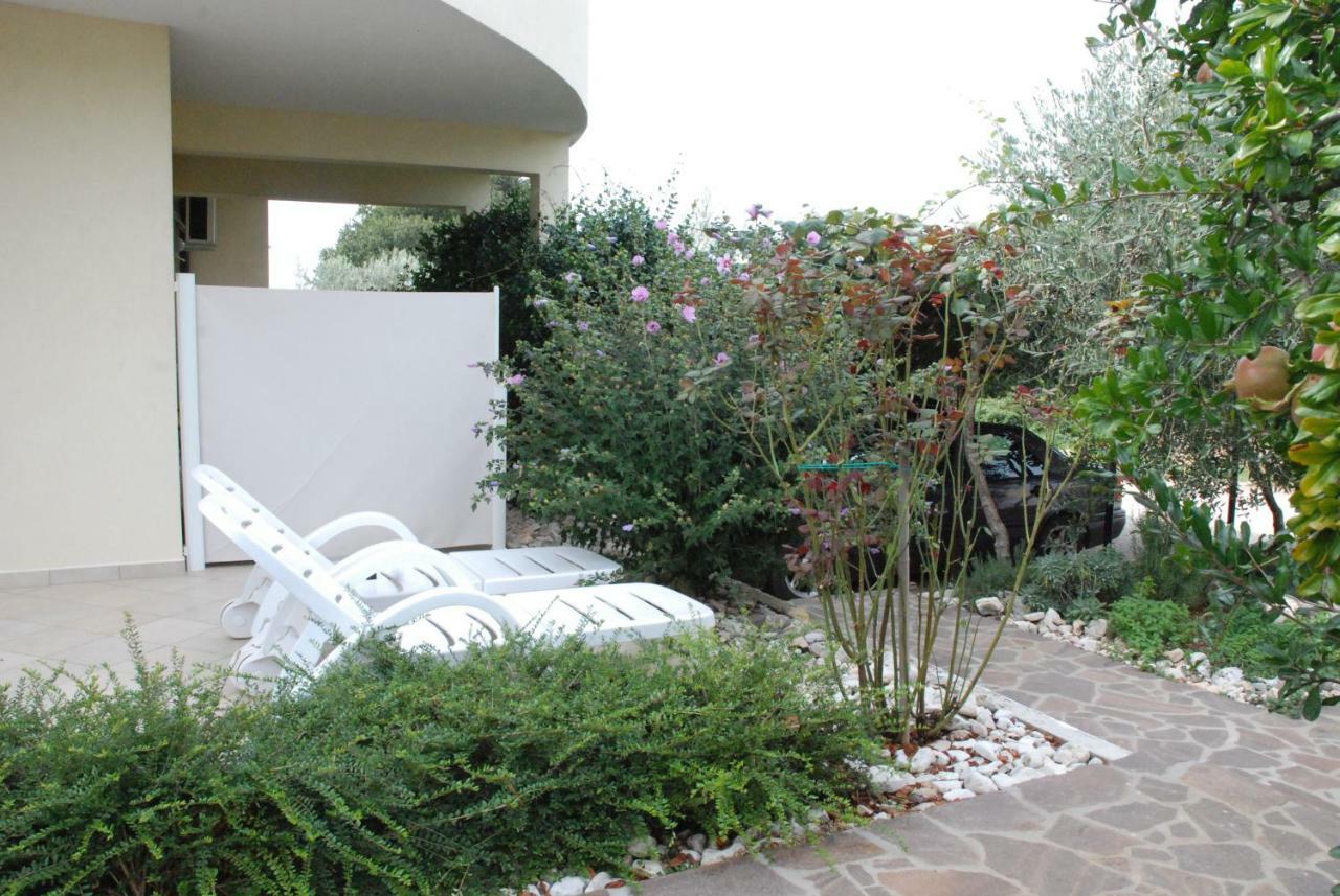 Apartmani Radin Rosini Exterior foto